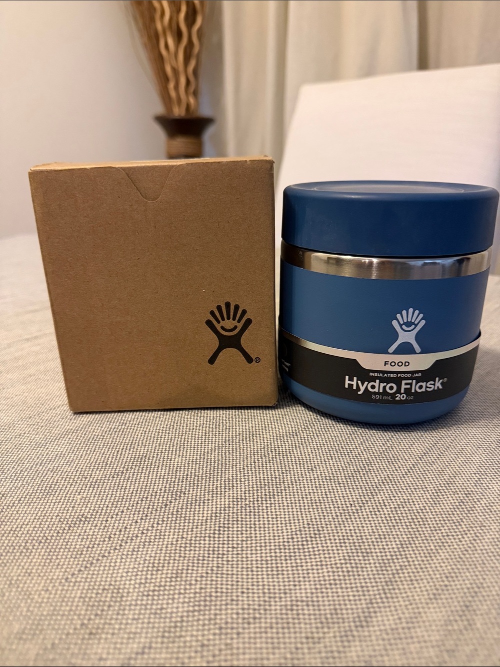 Hydroflask 20 ounce insulated food jar